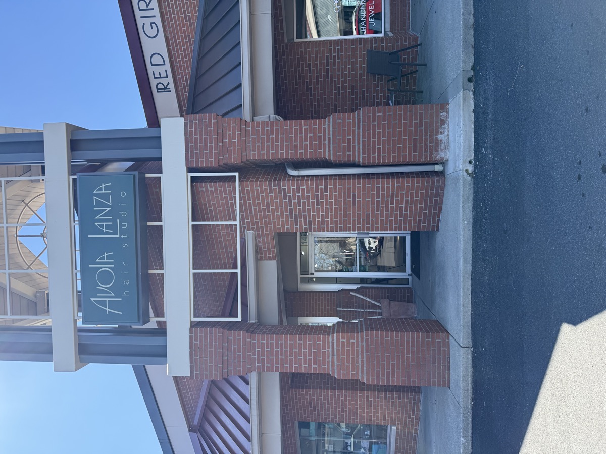 Avola Lonza Hair Studio